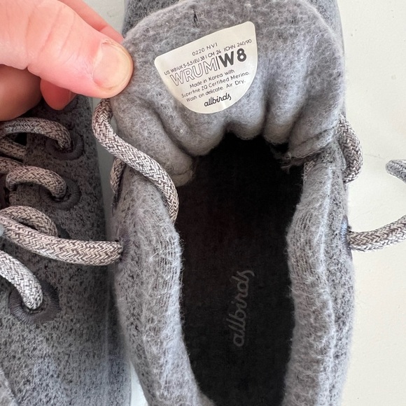 Allbirds Women's Wool Runner-up Gray with Two-Toned sole, size 8 - Picture 11 of 11